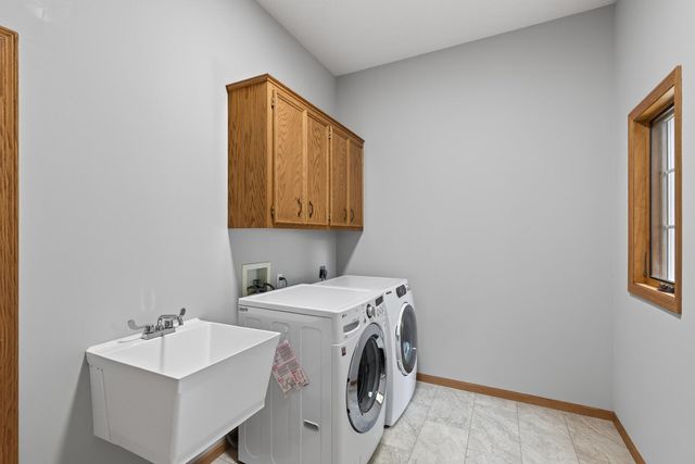 15004 Willa Court, Burnsville, MN 55306