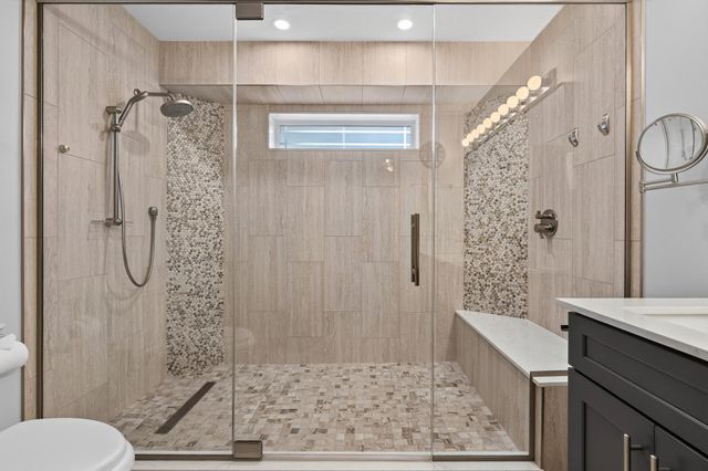 15004 Willa Court, Burnsville, MN 55306