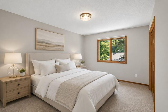 15004 Willa Court, Burnsville, MN 55306