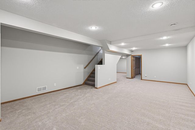 15004 Willa Court, Burnsville, MN 55306