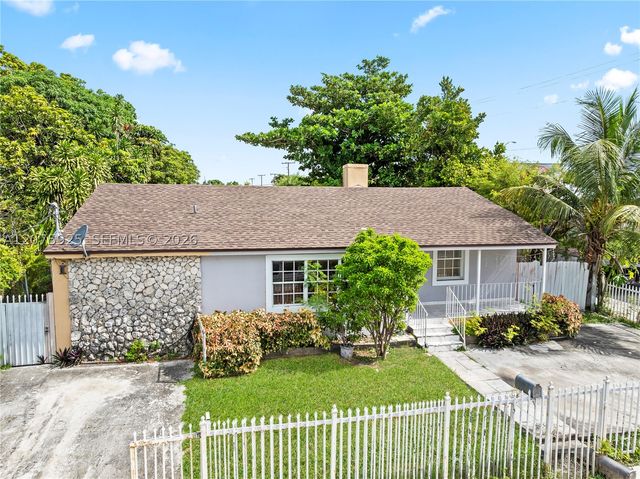 2723 NW 3rd St, Miami, FL 33125