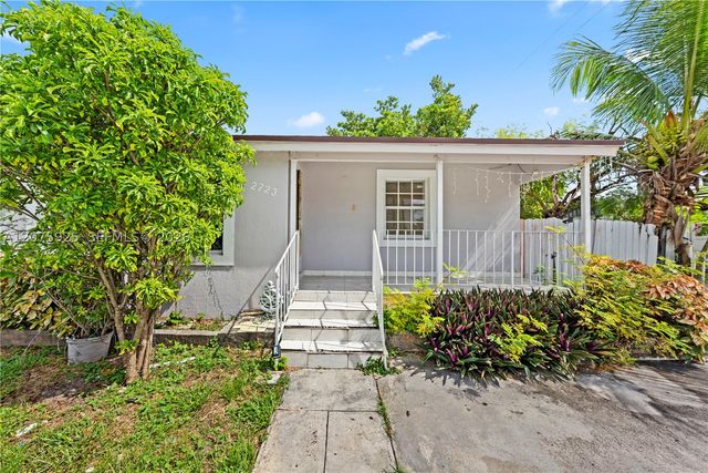 2723 NW 3rd St, Miami, FL 33125