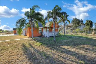 7203 N Mile 2 1/2 W, Mercedes, TX 78570