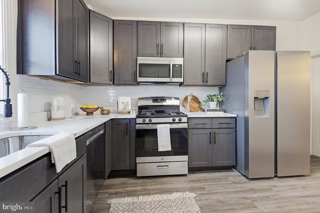 162 S 5TH ST, Columbia, PA 17512