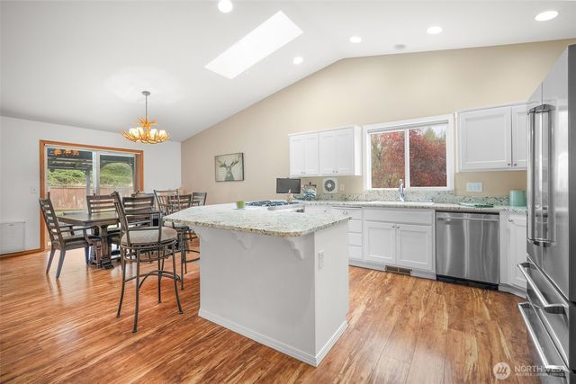 21211 89th Avenue NE, Arlington, WA 98223