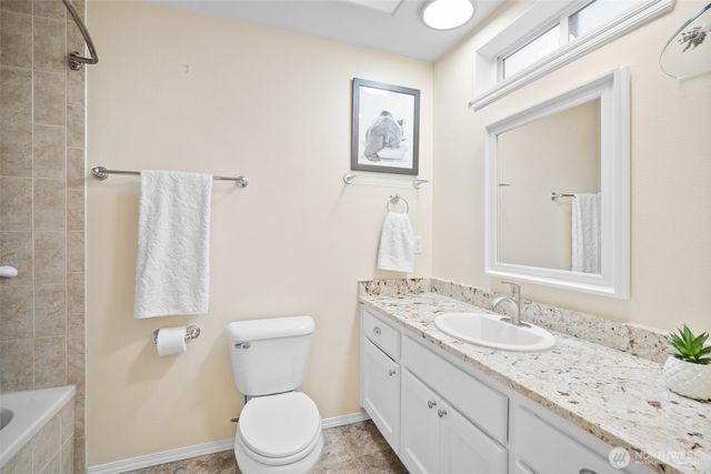 21211 89th Avenue NE, Arlington, WA 98223