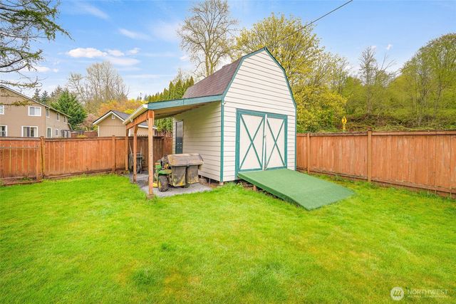 21211 89th Avenue NE, Arlington, WA 98223