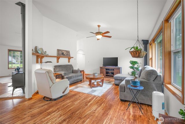21211 89th Avenue NE, Arlington, WA 98223