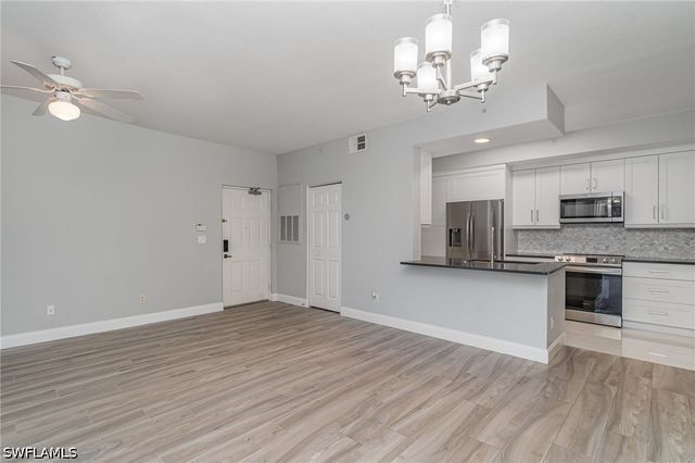 4710 Saint Croix LN 217, Naples, FL 34109