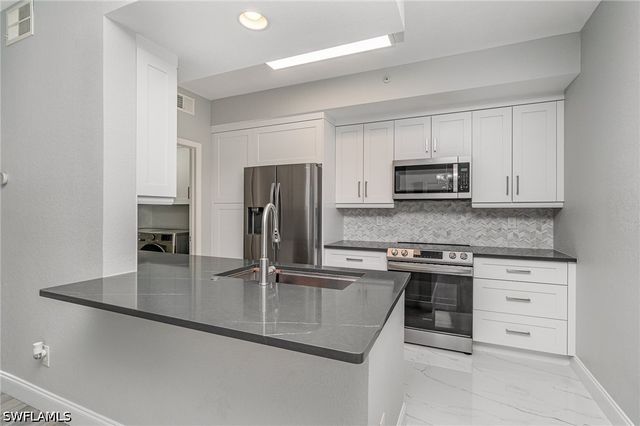 4710 Saint Croix LN 217, Naples, FL 34109