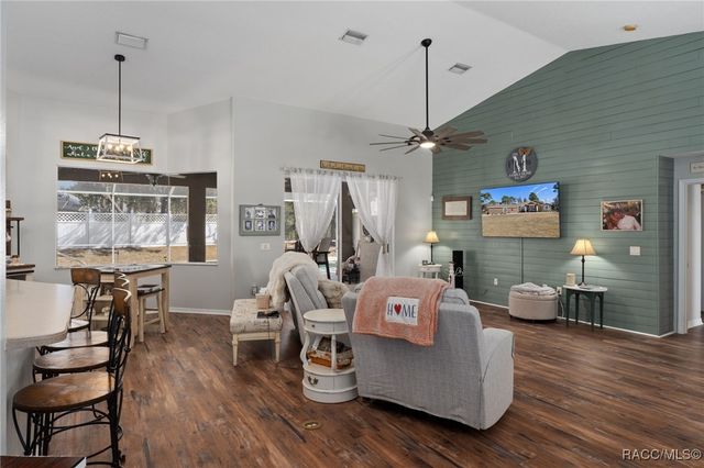 5726 W Chive Loop, Homosassa, FL 34448