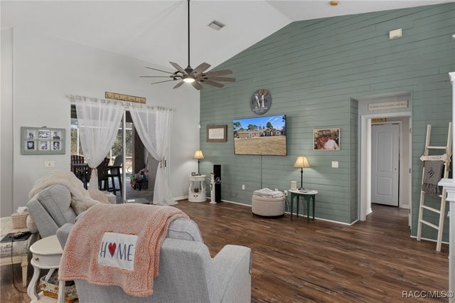 5726 W Chive Loop, Homosassa, FL 34448