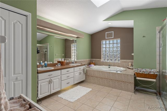 5726 W Chive Loop, Homosassa, FL 34448