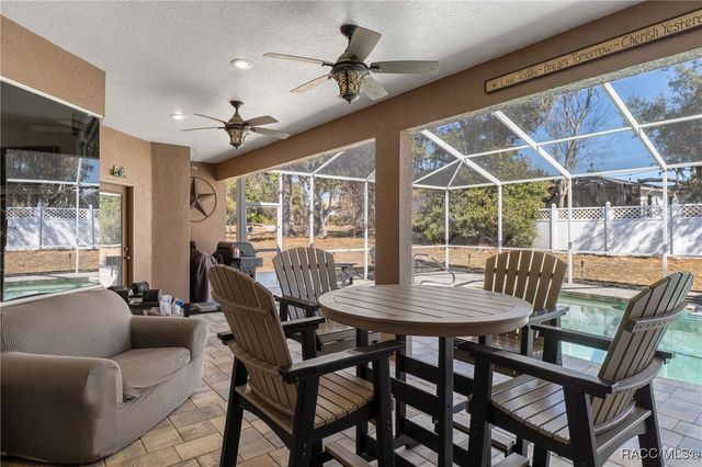 5726 W Chive Loop, Homosassa, FL 34448