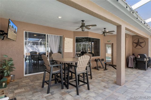 5726 W Chive Loop, Homosassa, FL 34448