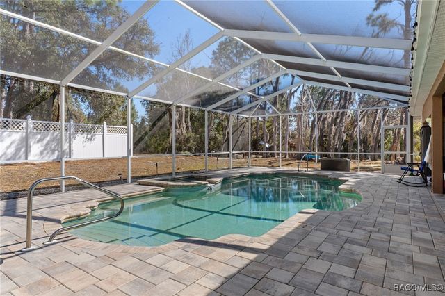 5726 W Chive Loop, Homosassa, FL 34448