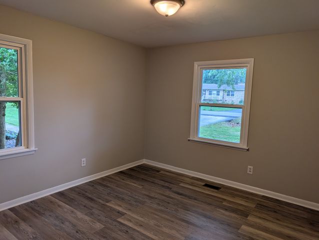 114 Bel Aire Dr, Winchester, TN 37398