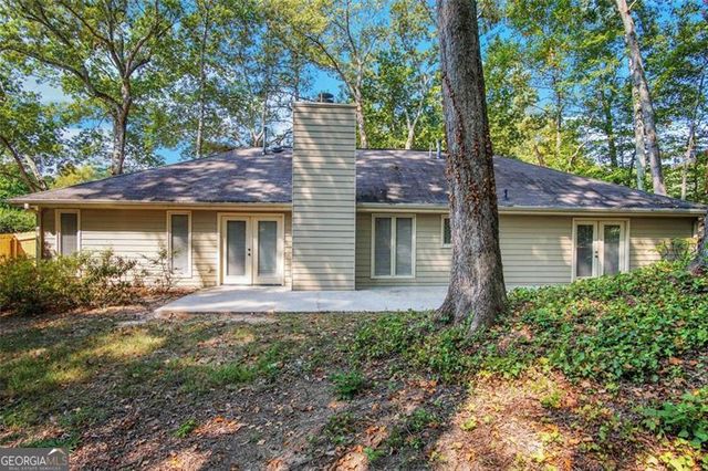 2052 Old Forge Way, Marietta, GA 30068