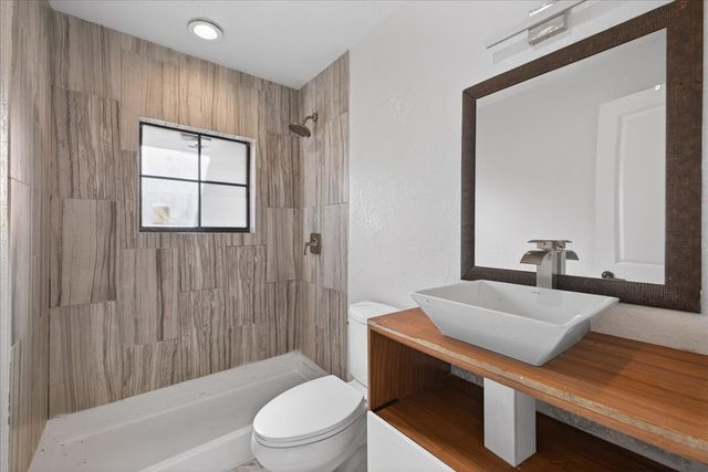 1219 S Waverly Drive, Dallas, TX 75208