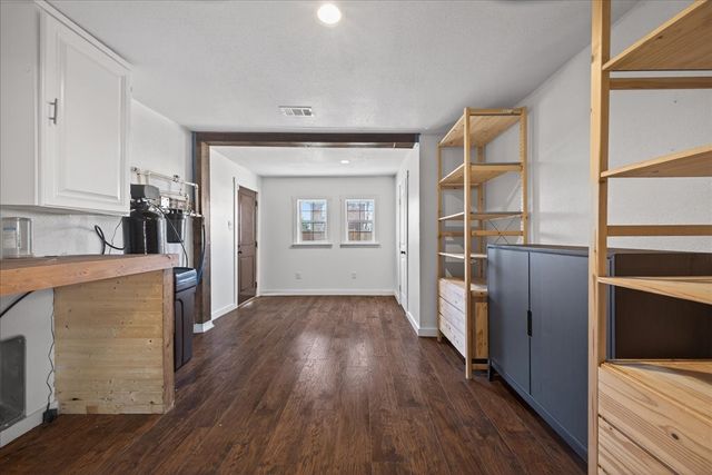 1219 S Waverly Drive, Dallas, TX 75208