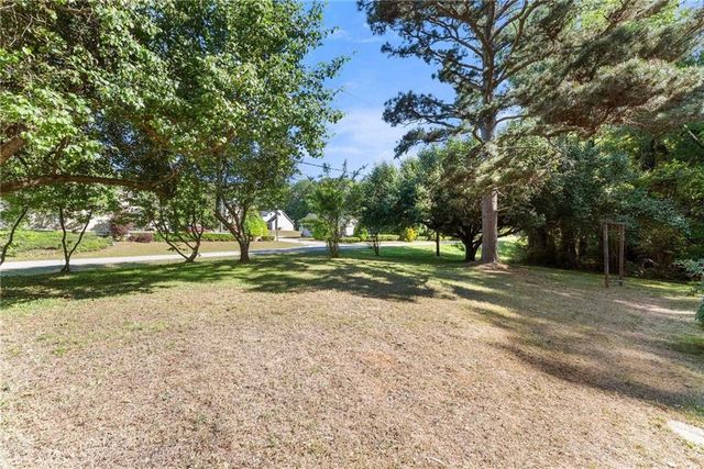 225 Northview Drive, Commerce, GA 30529