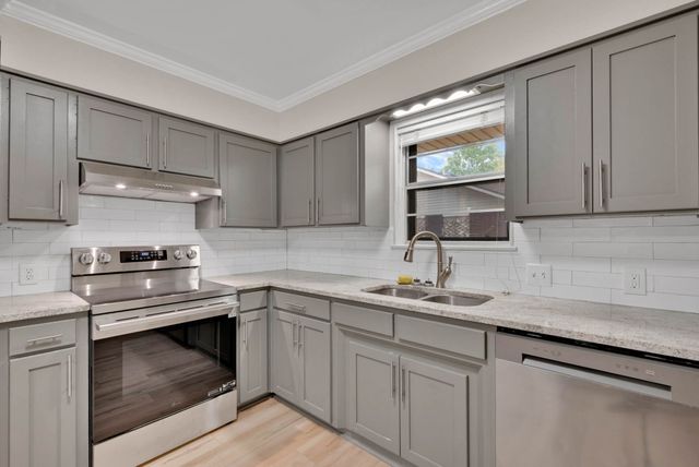 310 Lancashire Drive, Bossier City, LA 71111