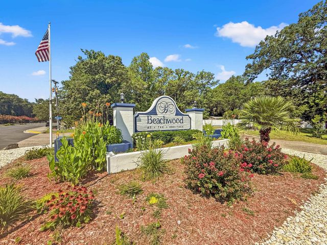 1715 Clubhouse Dr., Myrtle Beach, SC 29577