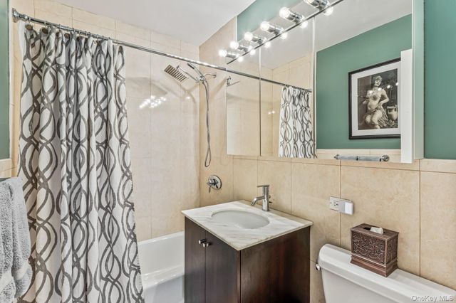 1805 215th Street 12F, Bayside, NY 11360