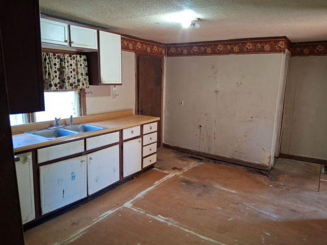 1370 Old Graysville Road, Dayton, TN 37321