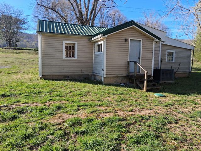 1370 Old Graysville Road, Dayton, TN 37321