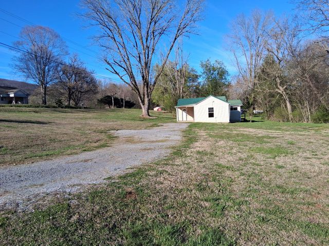 1370 Old Graysville Road, Dayton, TN 37321