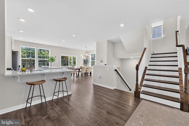 40 AUTUMN PARK DR, Medford, NJ 08055