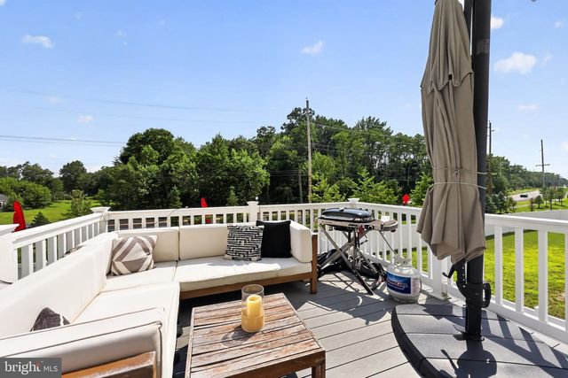 40 AUTUMN PARK DR, Medford, NJ 08055