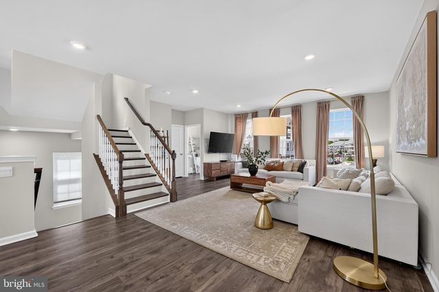 40 AUTUMN PARK DR, Medford, NJ 08055