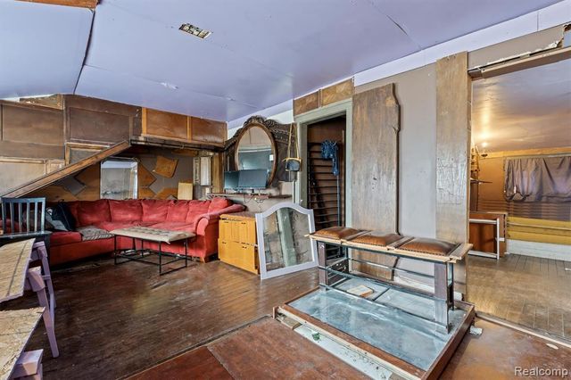 13419 Fenkell Street, Detroit, MI 48227