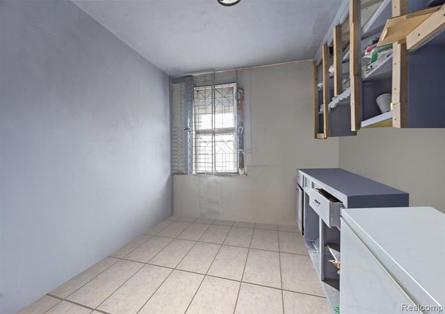 13419 Fenkell Street, Detroit, MI 48227