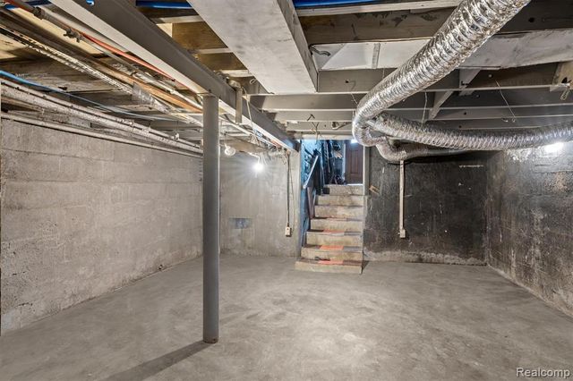 13419 Fenkell Street, Detroit, MI 48227