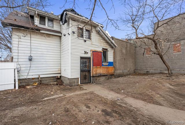 13419 Fenkell Street, Detroit, MI 48227