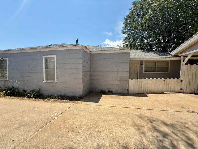 2214 40th Street, Lubbock, TX 79412