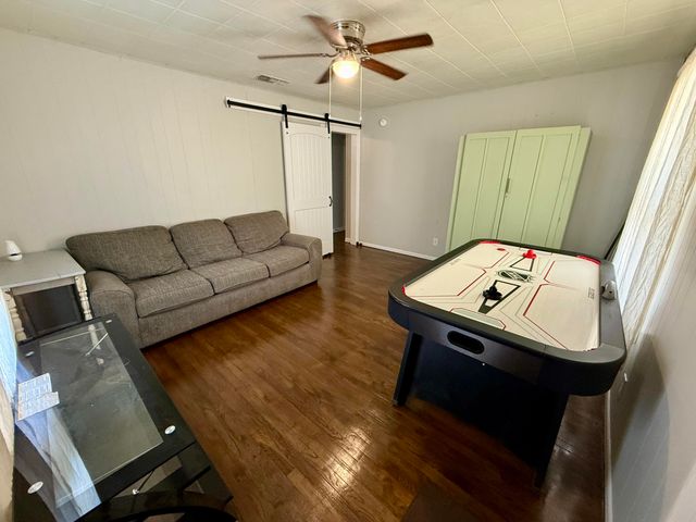 2214 40th Street, Lubbock, TX 79412