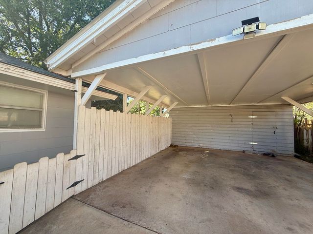 2214 40th Street, Lubbock, TX 79412