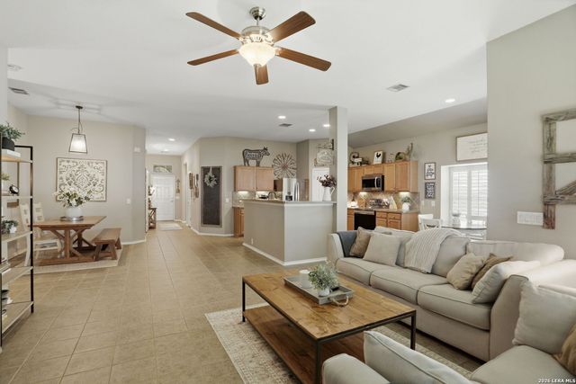 609 Silo Street, Schertz, TX 78154