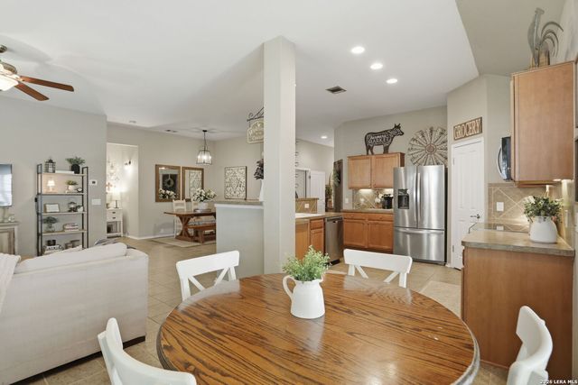 609 Silo Street, Schertz, TX 78154