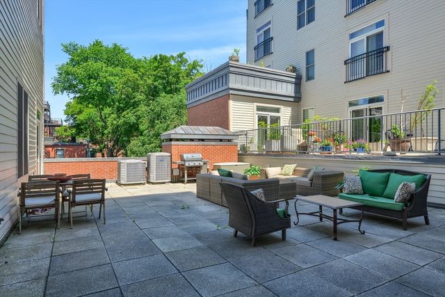 1721 Washington St 201, Boston, MA 02118