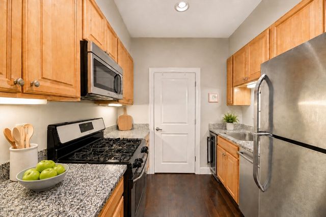 1721 Washington St 201, Boston, MA 02118