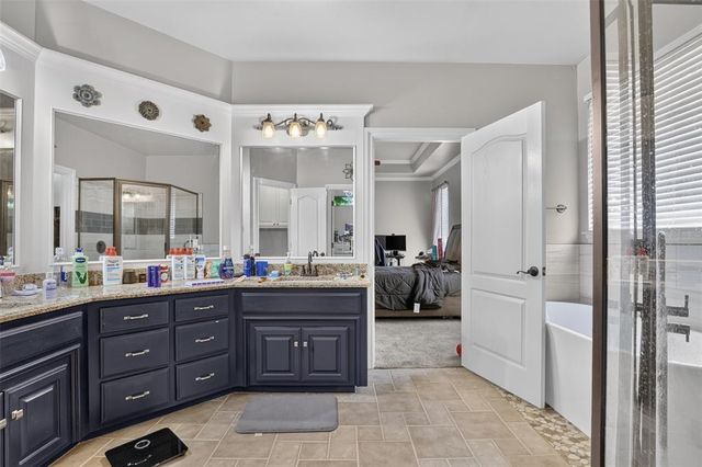 17021 Holly Burn Circle, Edmond, OK 73012