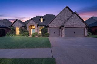 17021 Holly Burn Circle, Edmond, OK 73012