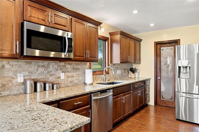 1628 E 400th Road, Lawrence, KS 66049