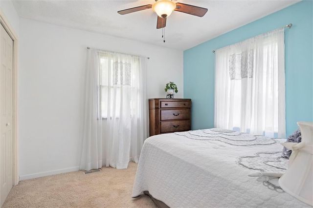 1628 E 400th Road, Lawrence, KS 66049