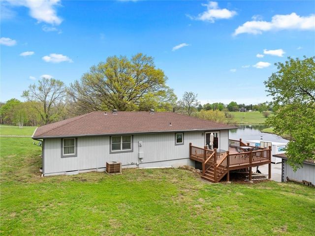 1628 E 400th Road, Lawrence, KS 66049